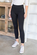 Load image into Gallery viewer, Seamless Stretch Thick Winter Leggings
